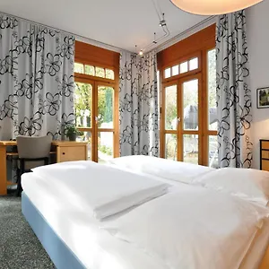 3* Hotel Waldperlach By Blattl